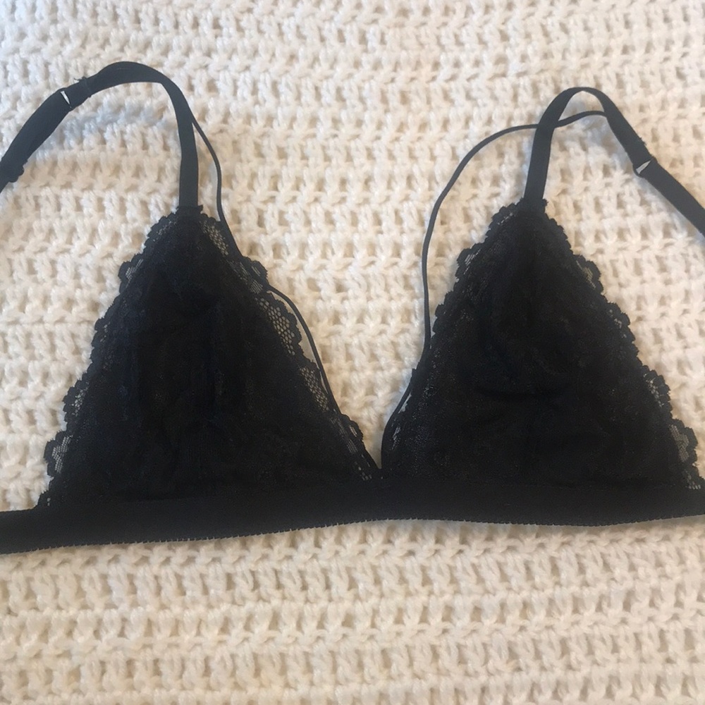 Lace detail bra